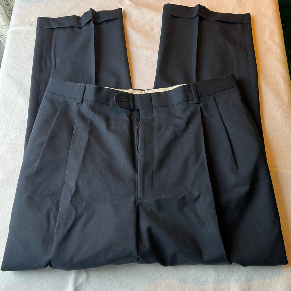 Claiborne suit black. @frances.rushlow - Picture 7 of 13